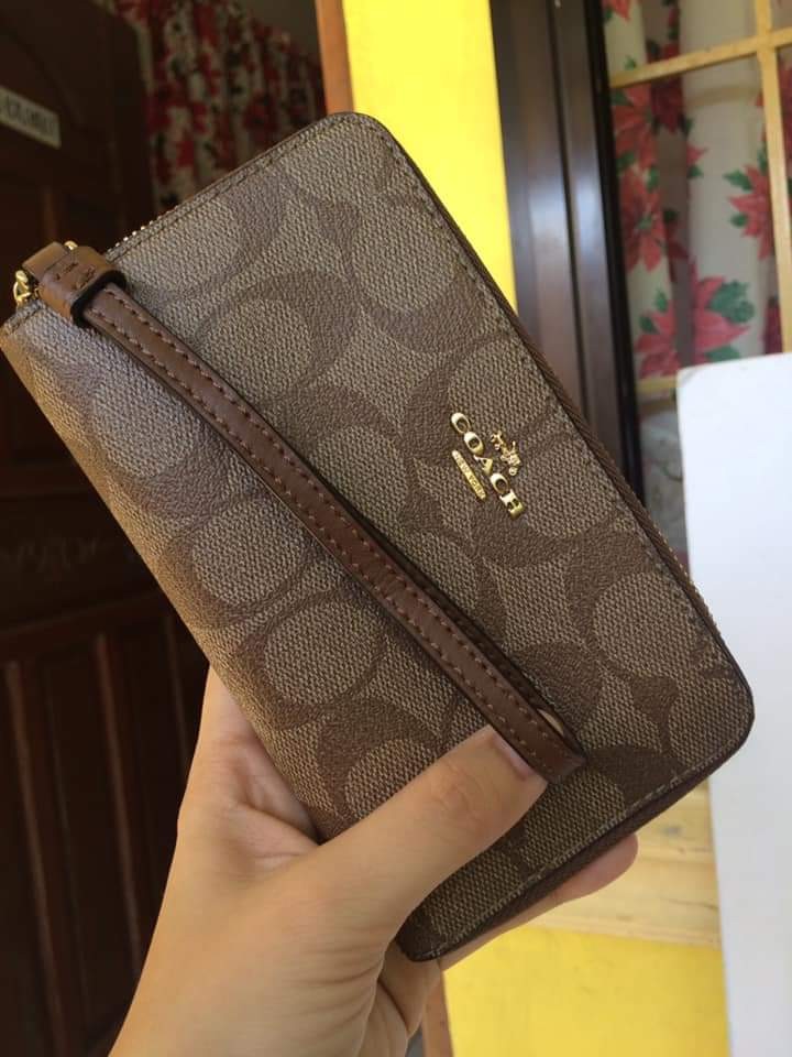 Coach Wristlet Phone Case Wallet Women s Fashion Bags
