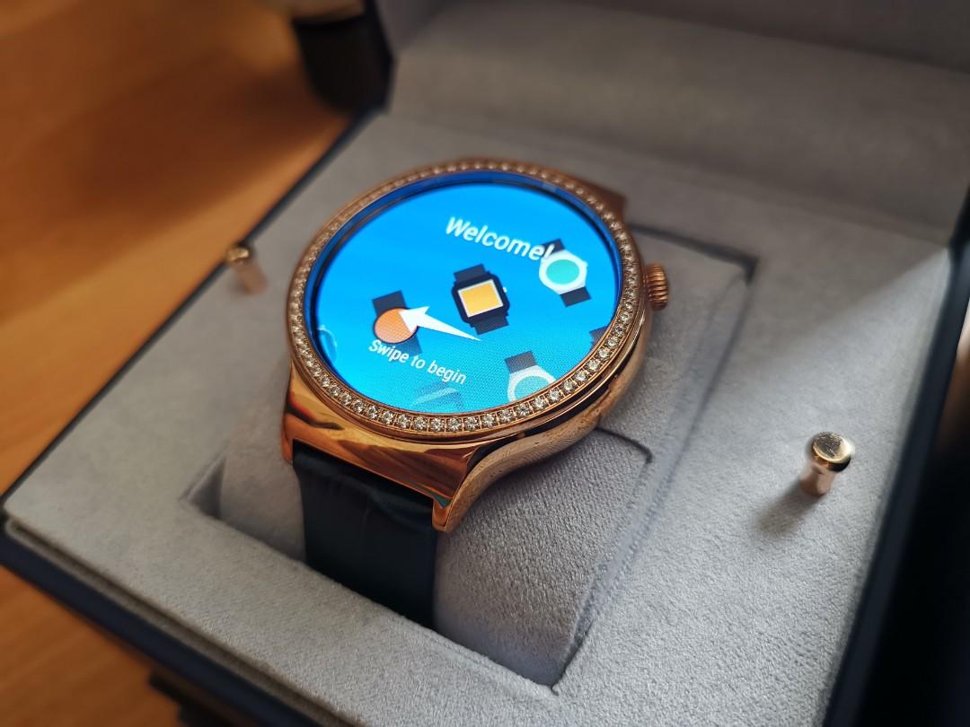 Huawei SmartWatch Android Wear 2.0 Swarovski Edition