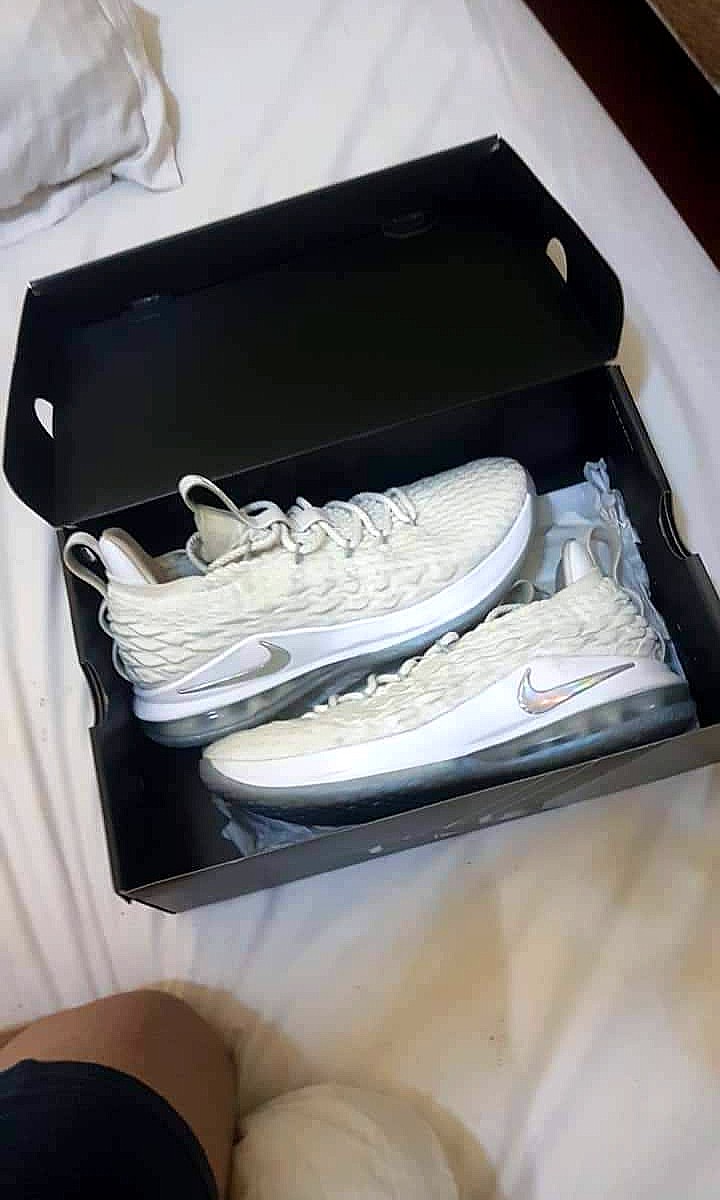 Lebron 15 low sales box
