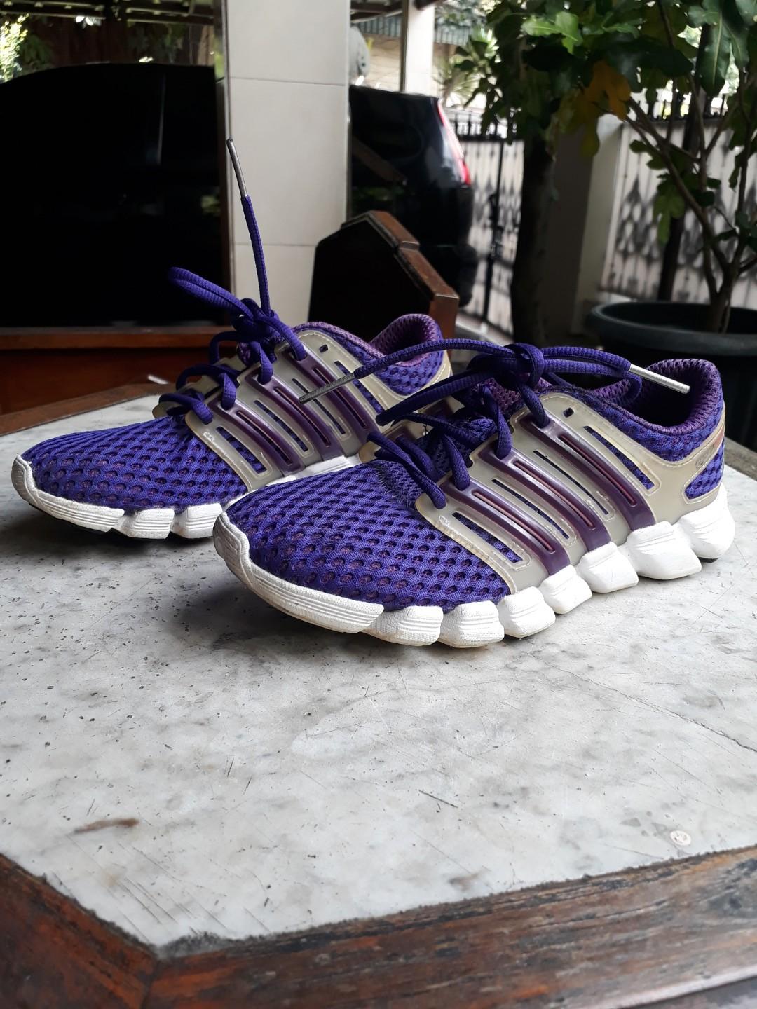 Harga sepatu adidas climacool made in china