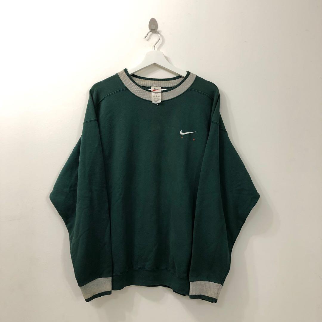 dark green nike sweatshirt vintage