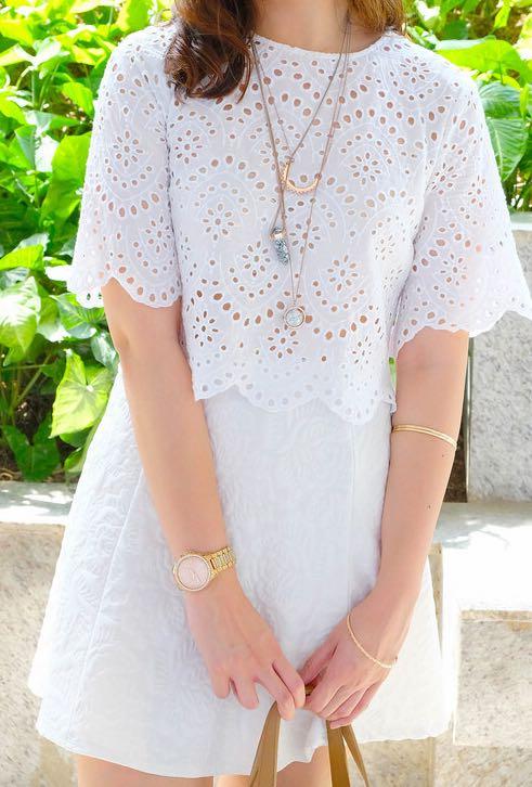 ممتاز قطيع eyelet top zara 
