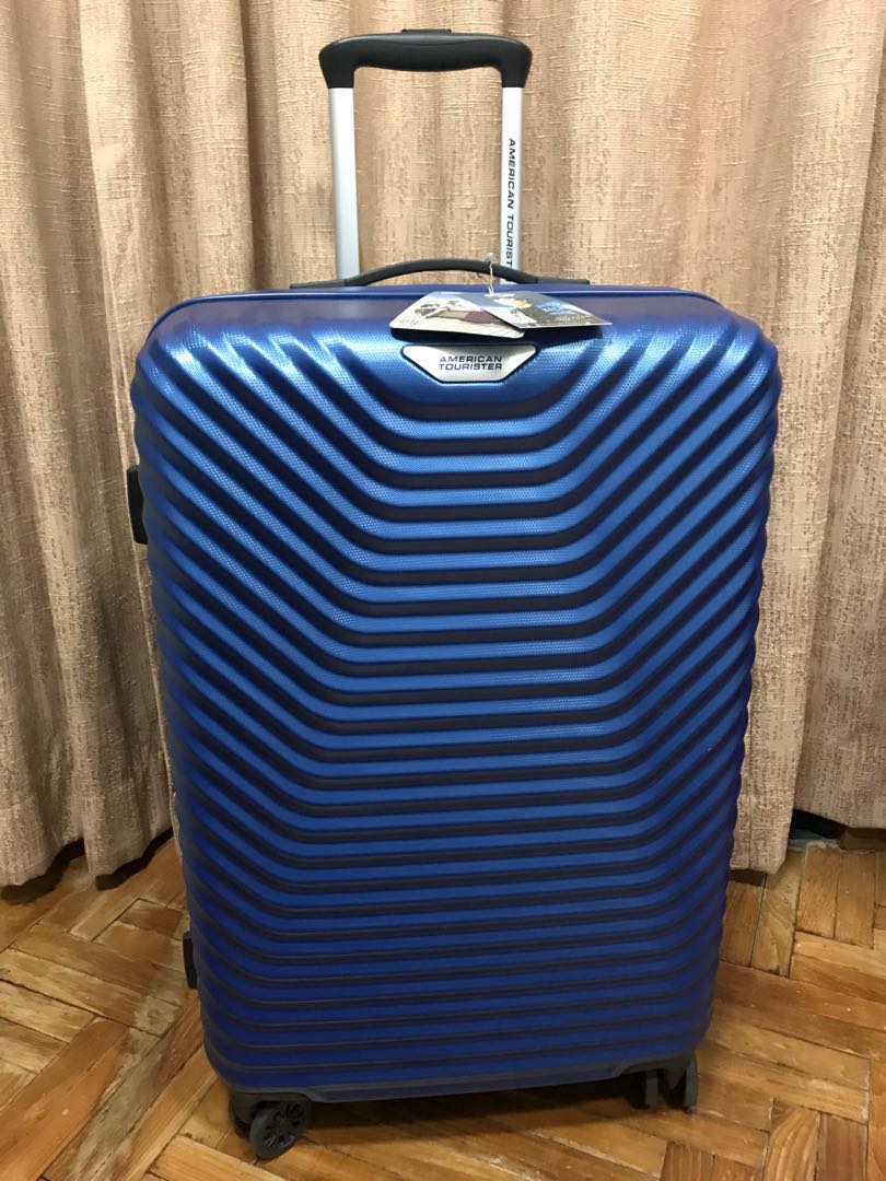 american tourister skycove spinner