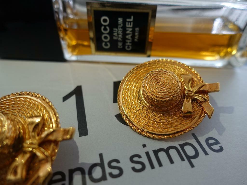 CHANEL VINTAGE STRAW HAT GOLD PLATED CLIPON EARRINGS, Luxury