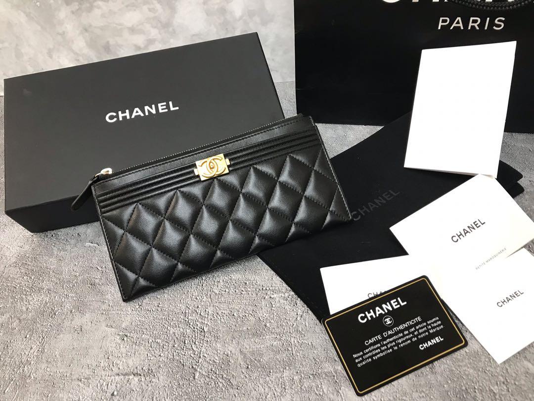 Chanel Boy款羊皮扁長夾6卡 黑金 名牌精品 精品包包在旋轉拍賣