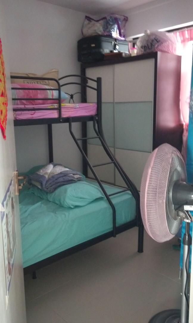 Double Decker Bed (Category: Bed Frames & Mattresses) located in Singapore. Submitted by helloimchloe (Listing ID 213831737, Image 1). Description: Just bought less than a month After bought founds that not suitable for elderly to sleep. Queen size bed come tgt with super single bed on top. Only bed frame. Bought at $1000++ Selling at 550 fast deal 500.