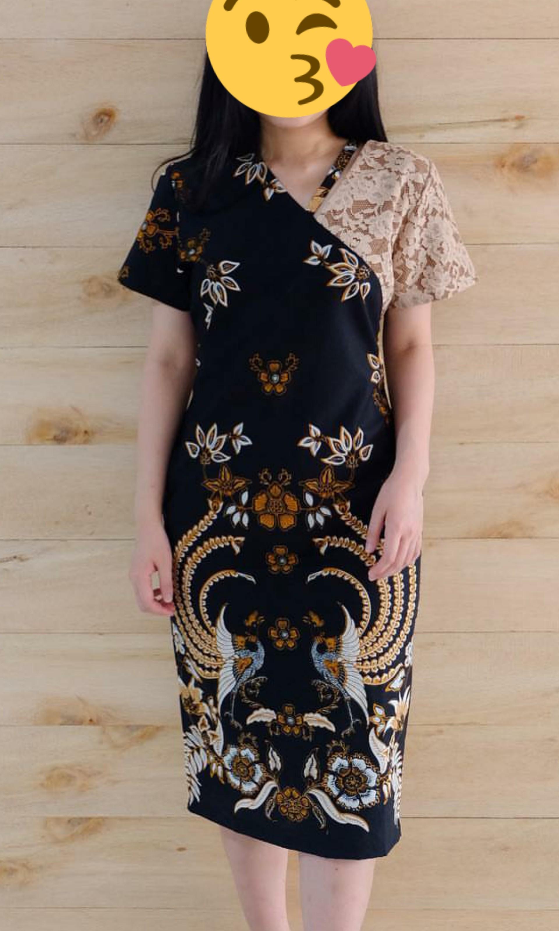 Beli dress batik modern clearance