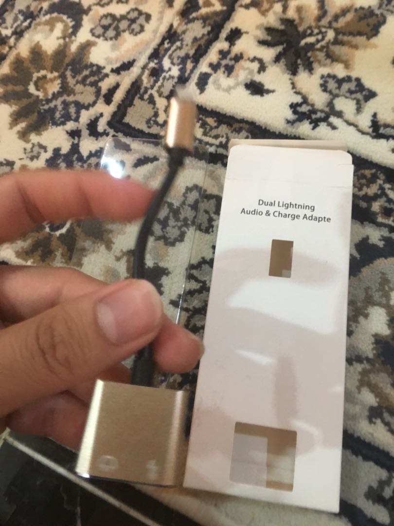 Dual lightning audio jack, Mobile Phones & Gadgets, Mobile & Gadget