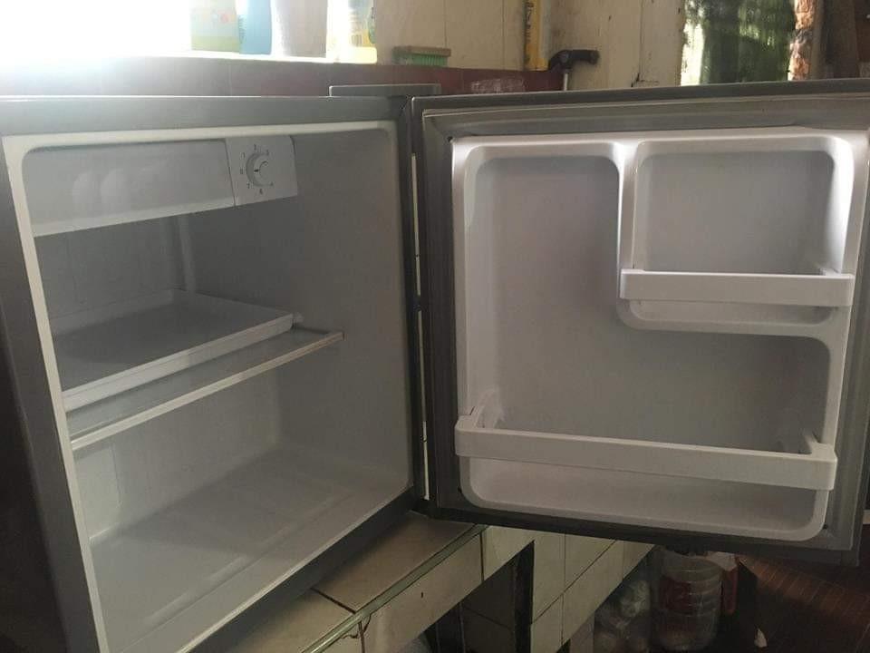 Eureka Mini Refrigerator, TV & Home Appliances, Kitchen Appliances