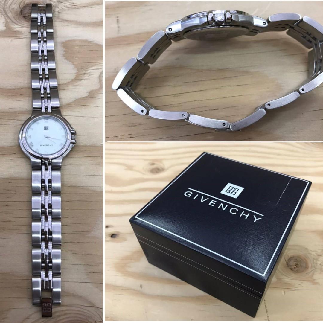 GIVENCHY CLASSIC VINTAGE MEN'S WATCH, Mobile Phones & Gadgets
