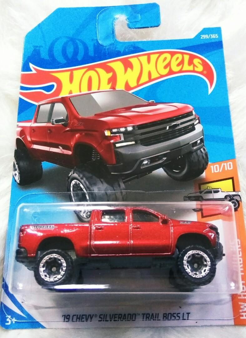 19 chevy silverado trail boss lt hot wheels