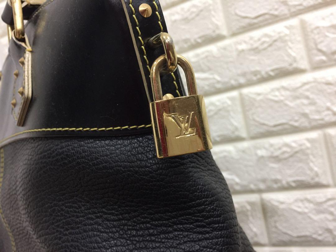 Louis Vuitton Lockit PM in Black Suhali Leather