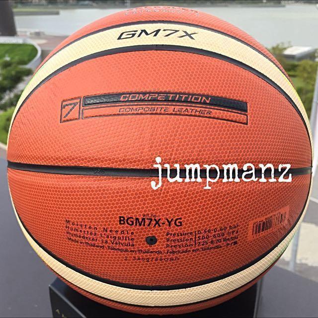 Ballon De Basket Molten GM7X - Certification Officielle FIBA - Taille 7 - Cuir - Neuf