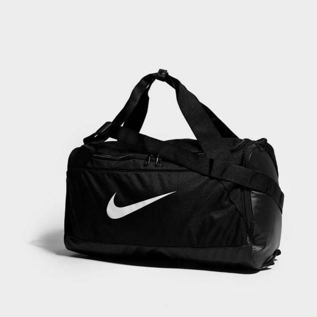 small nike duffle