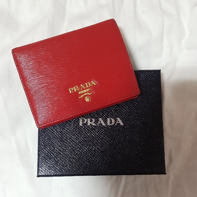 prada wallet red