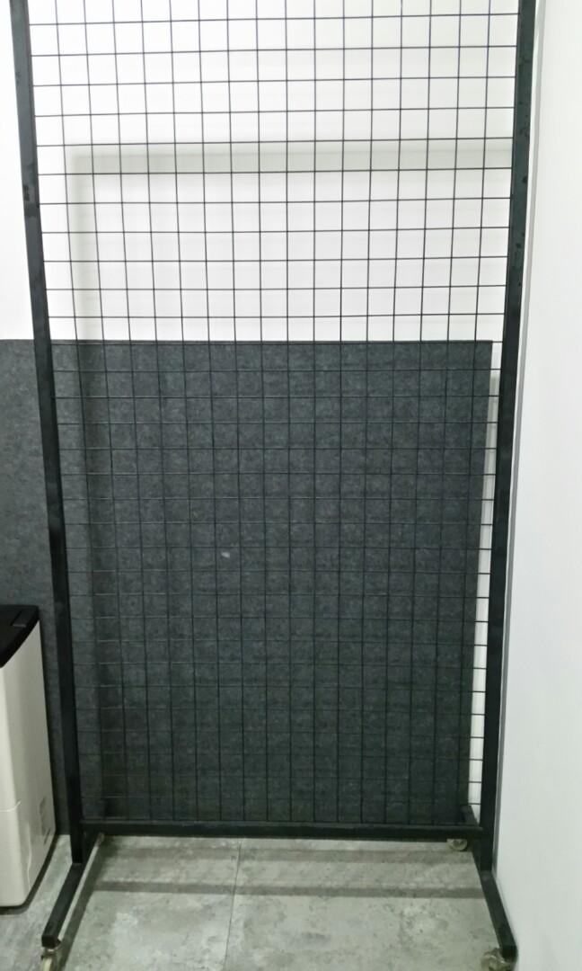 Standing Black Wire Mesh Display Rack With Wheels 92cm W 186cm H Furniture Others On Carousell