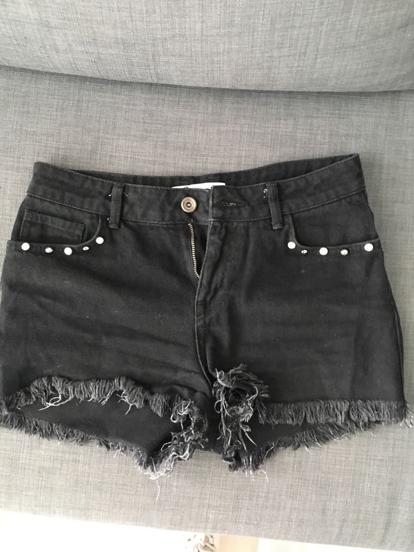 zara black jean shorts
