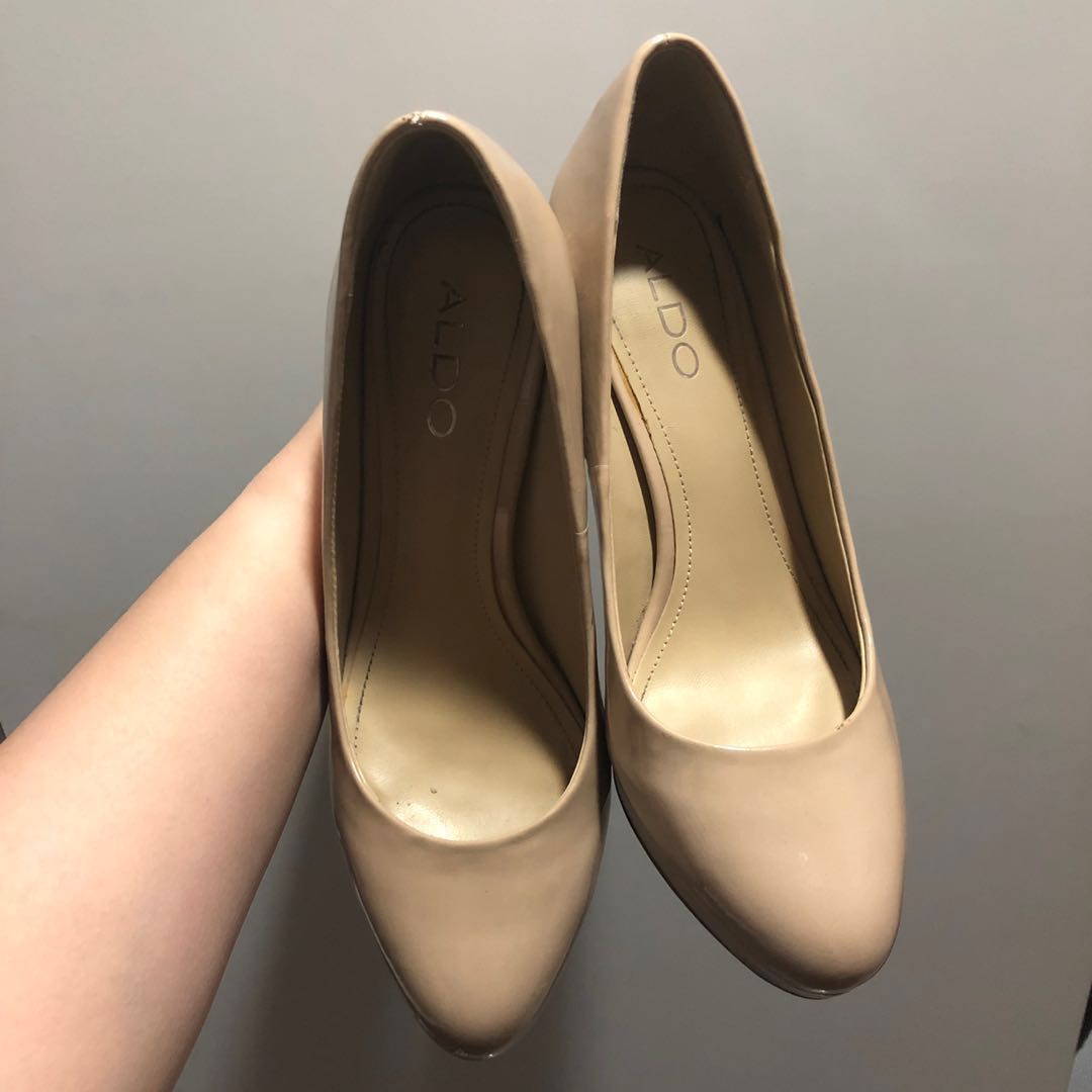 nude beige pumps