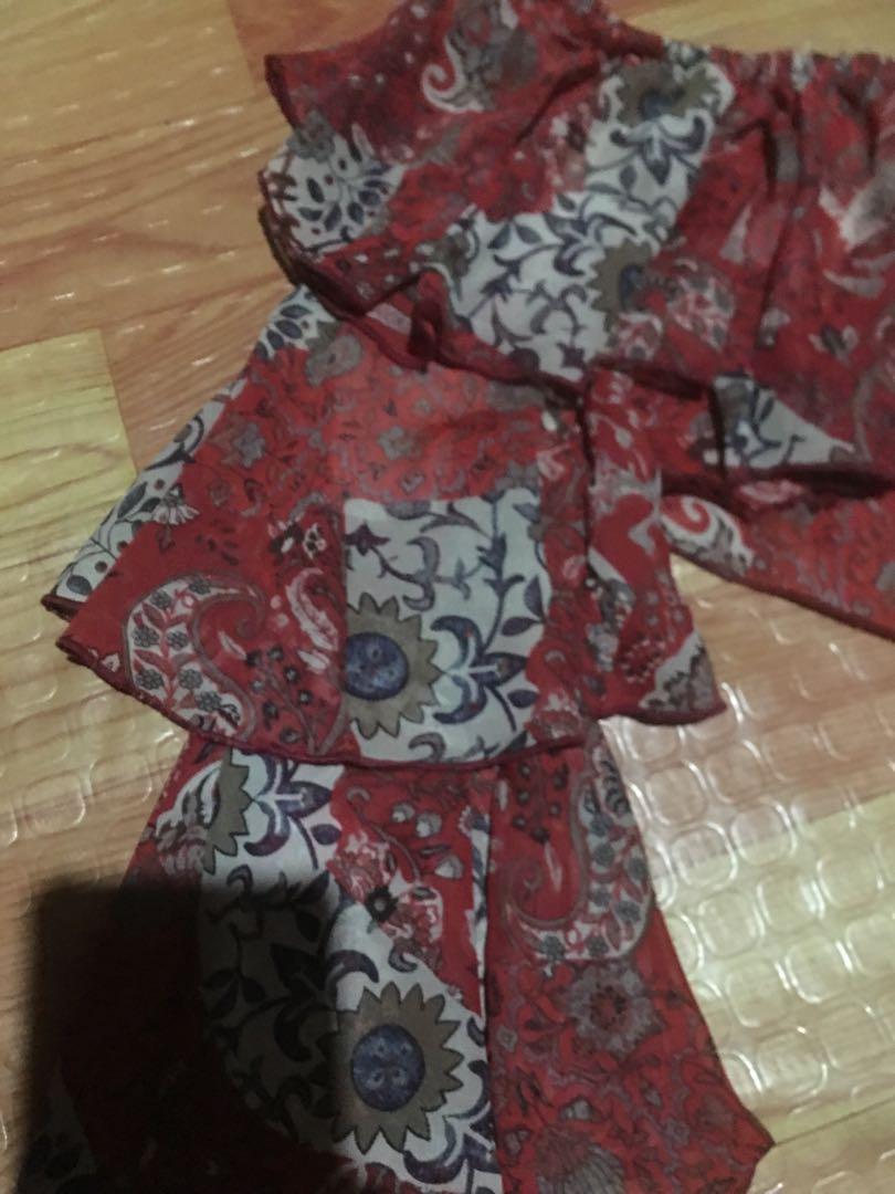 Boho top (Category: Blouses) located in Mandaluyong City. Submitted by aldds (Listing ID 213960289, Image 3). Description: 💓 Never used. Pero napa laundry ko na 💓 actual pic posted 💓 di ko mapicturan ng suot ko pregnant kasi ako .