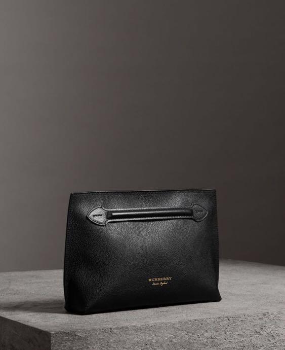 burberry wristlet clutch