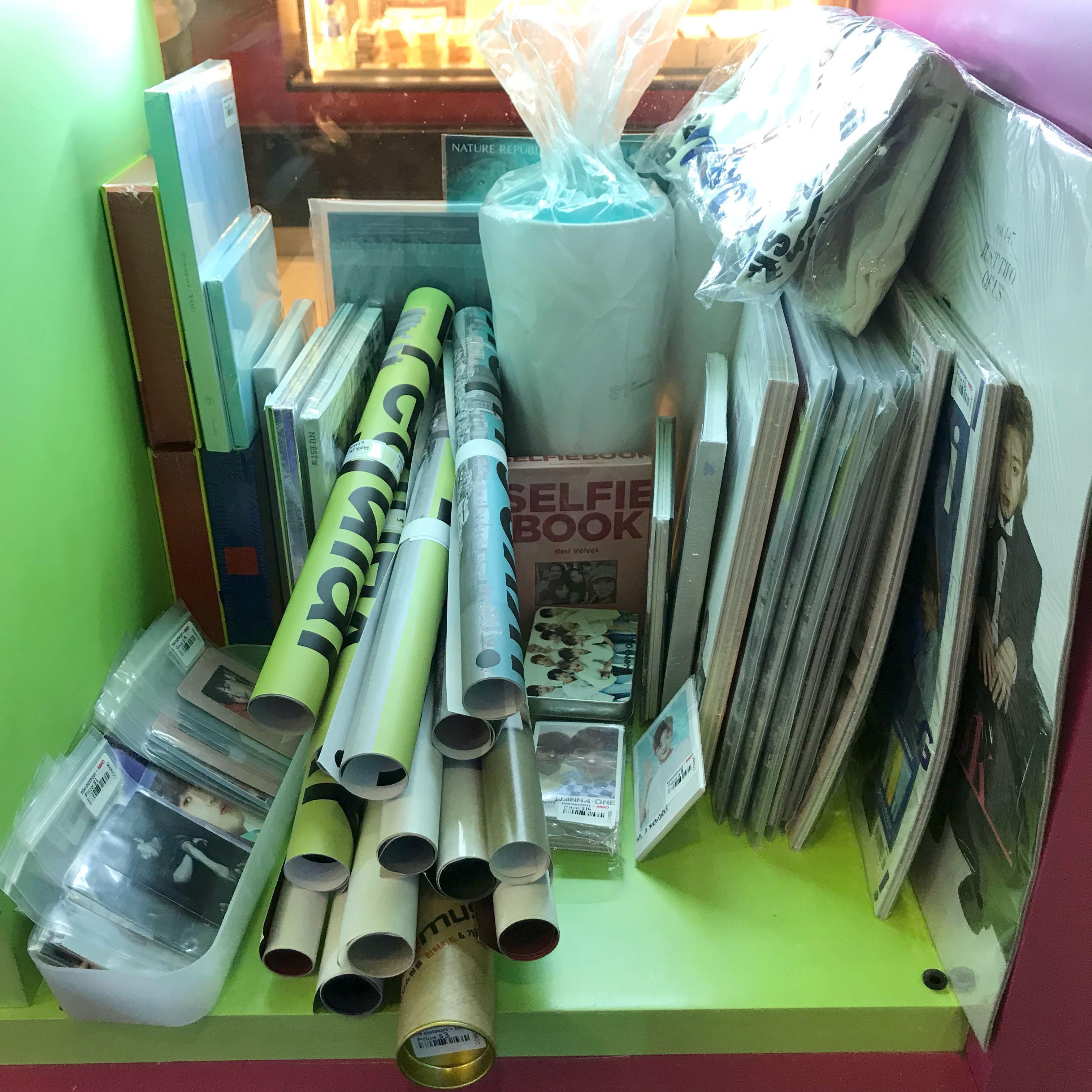 Hako box Bedok Mall, Hobbies & Toys, Memorabilia & Collectibles, Fan
