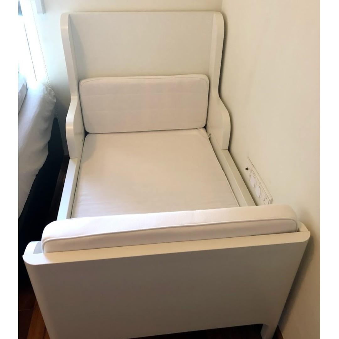 Ikea Busunge Extendable Toddler Bed With Mattress Furniture Beds