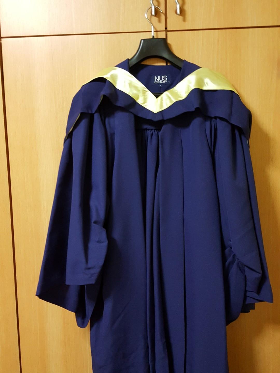 nus graduate gown