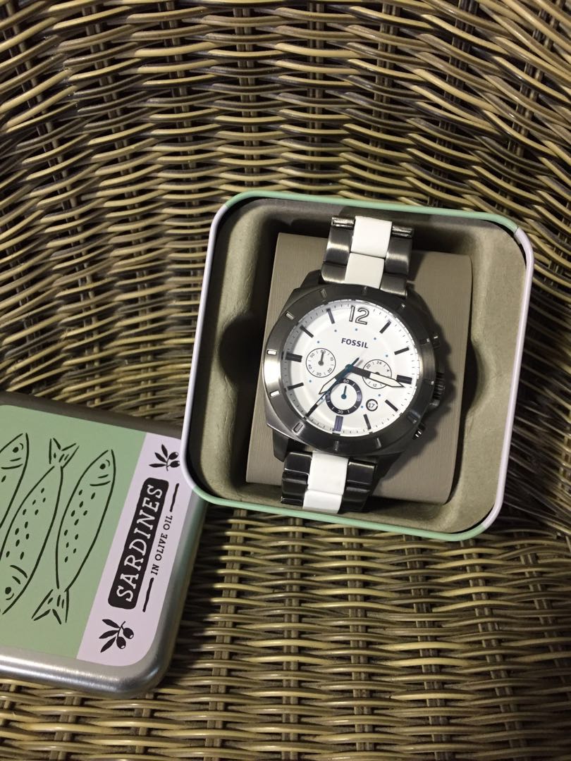 Fossil sardines in olive oil watch on sale
