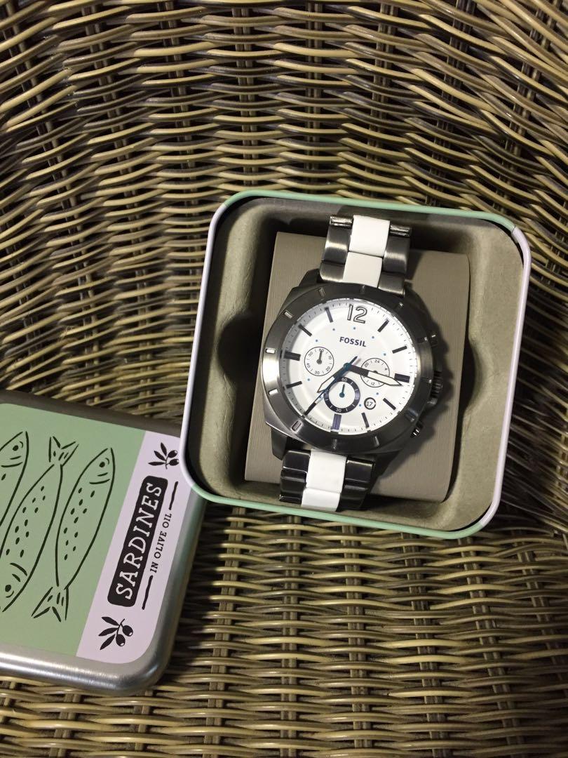 Fossil sardines watch online