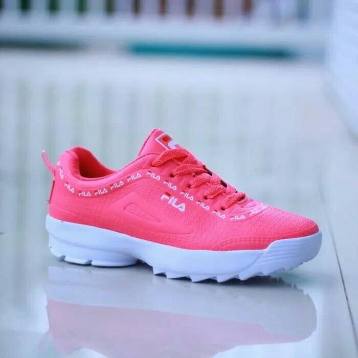 sneakers fila wanita
