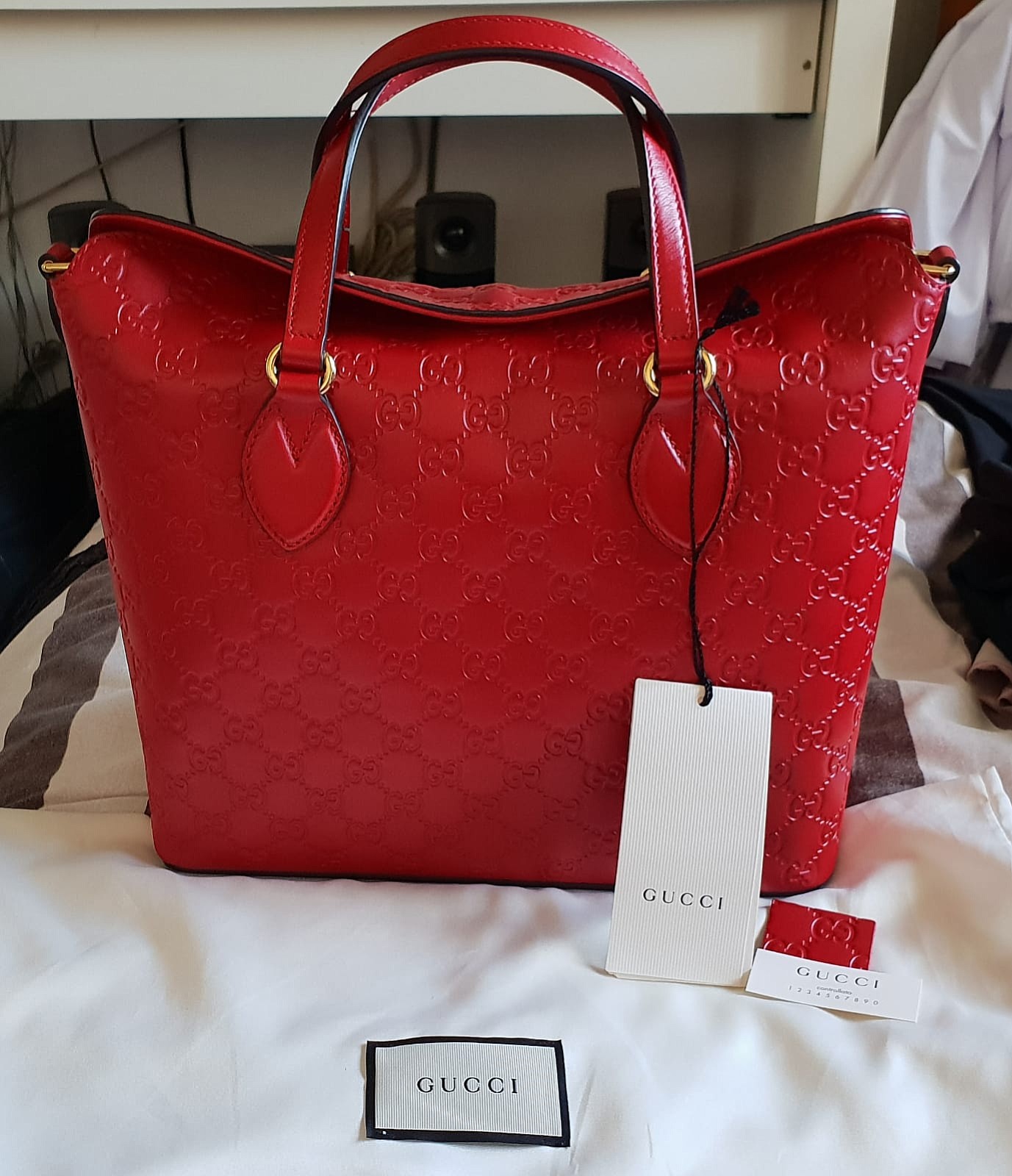 gucci signature leather top handle bag