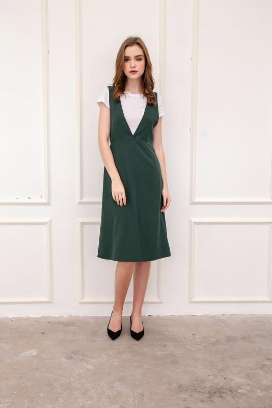 Pinafore v neck dress hotsell