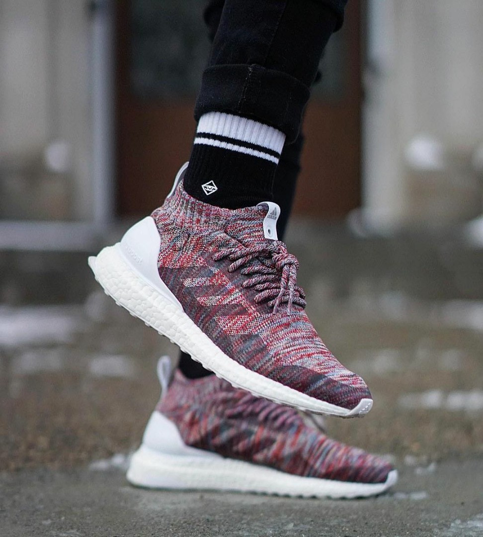 Kith ultra boost mid aspen top