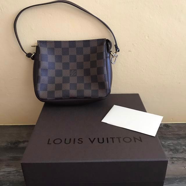 louis vuitton trousse pochette