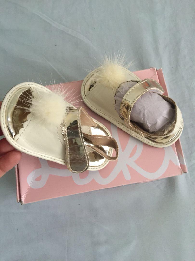 Baby girl sandals (Category: Babies & Kids Fashion) located in Balanga. Submitted by wandermum (Listing ID 202578997, Image 3). Description: Used just a few times Good as new Fits 4mos-10mos.