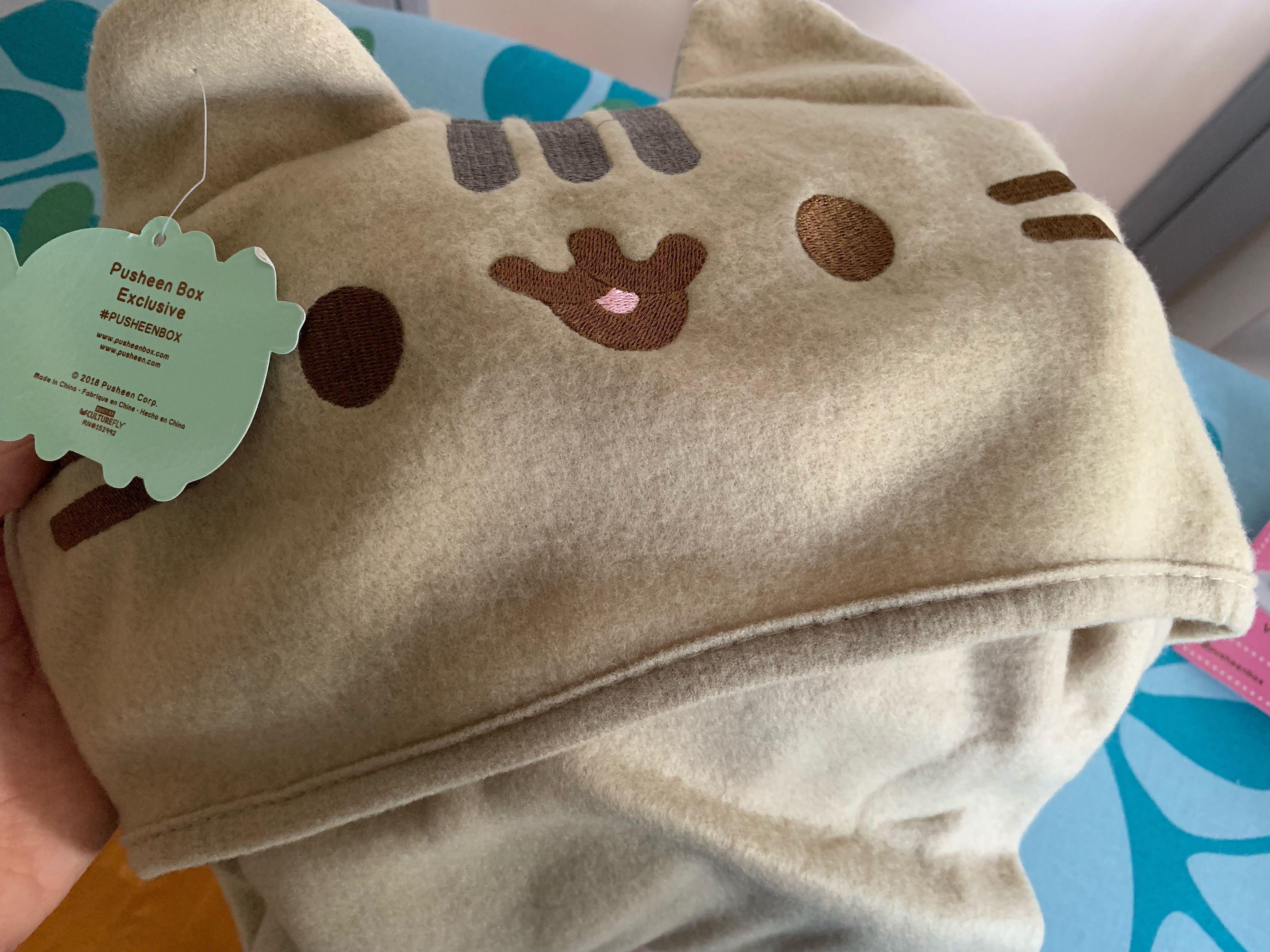 Pusheen hooded hotsell blanket