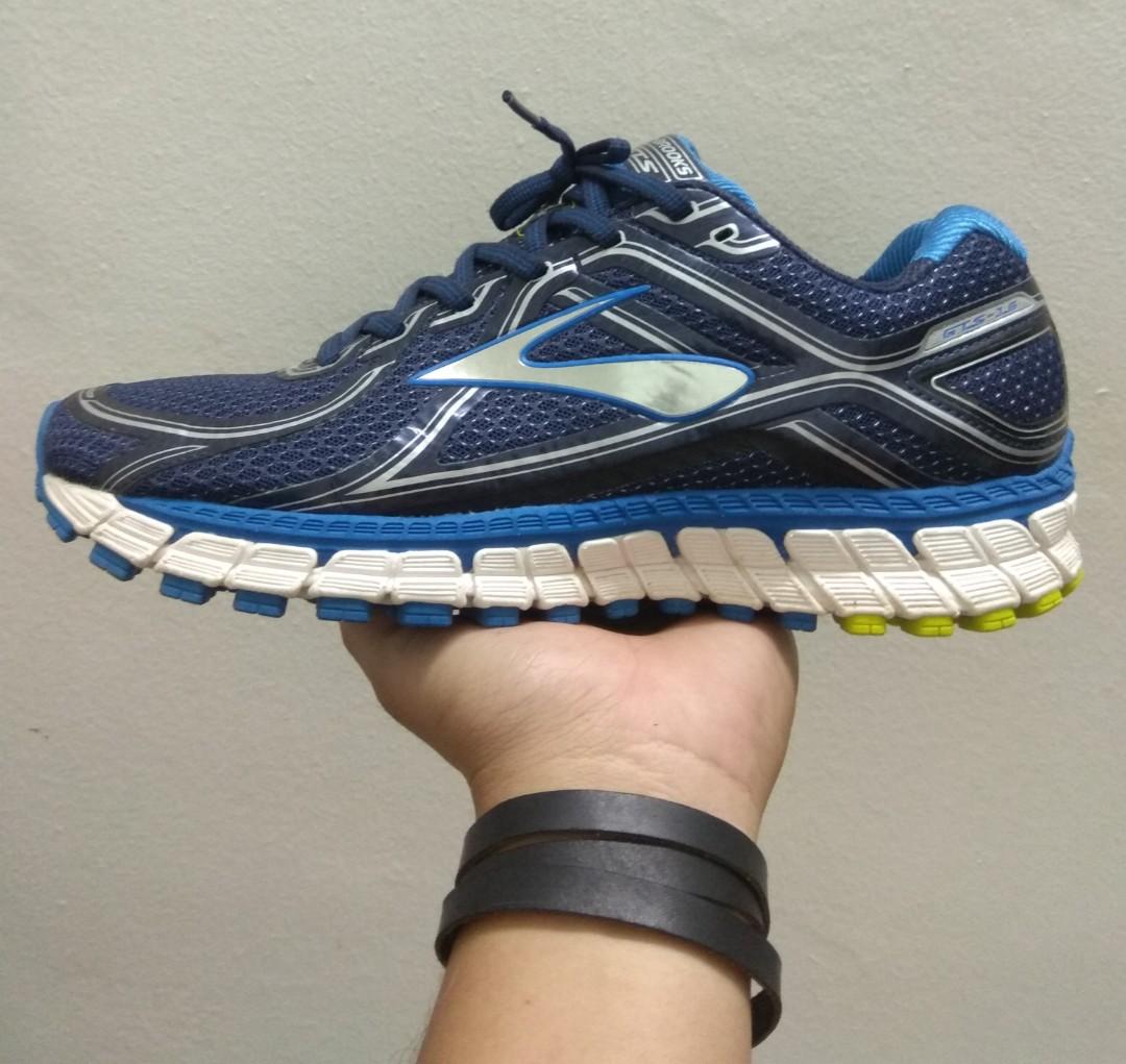 used brooks running shoes