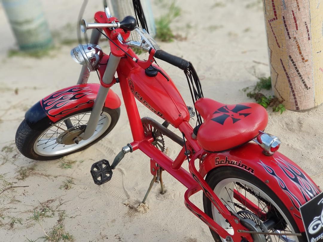 vintage schwinn chopper bike