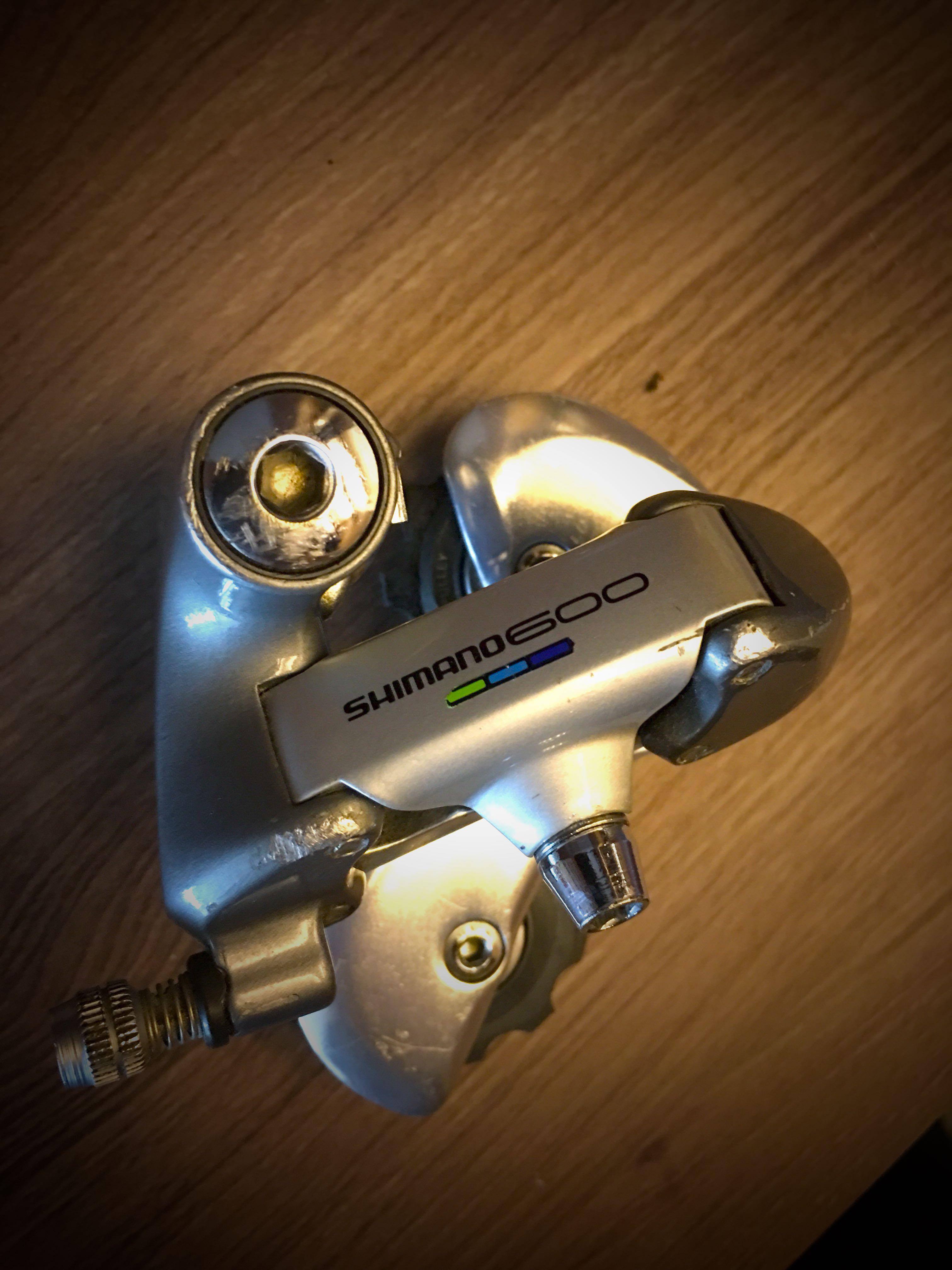Shimano 600 tricolor rear derailleur top