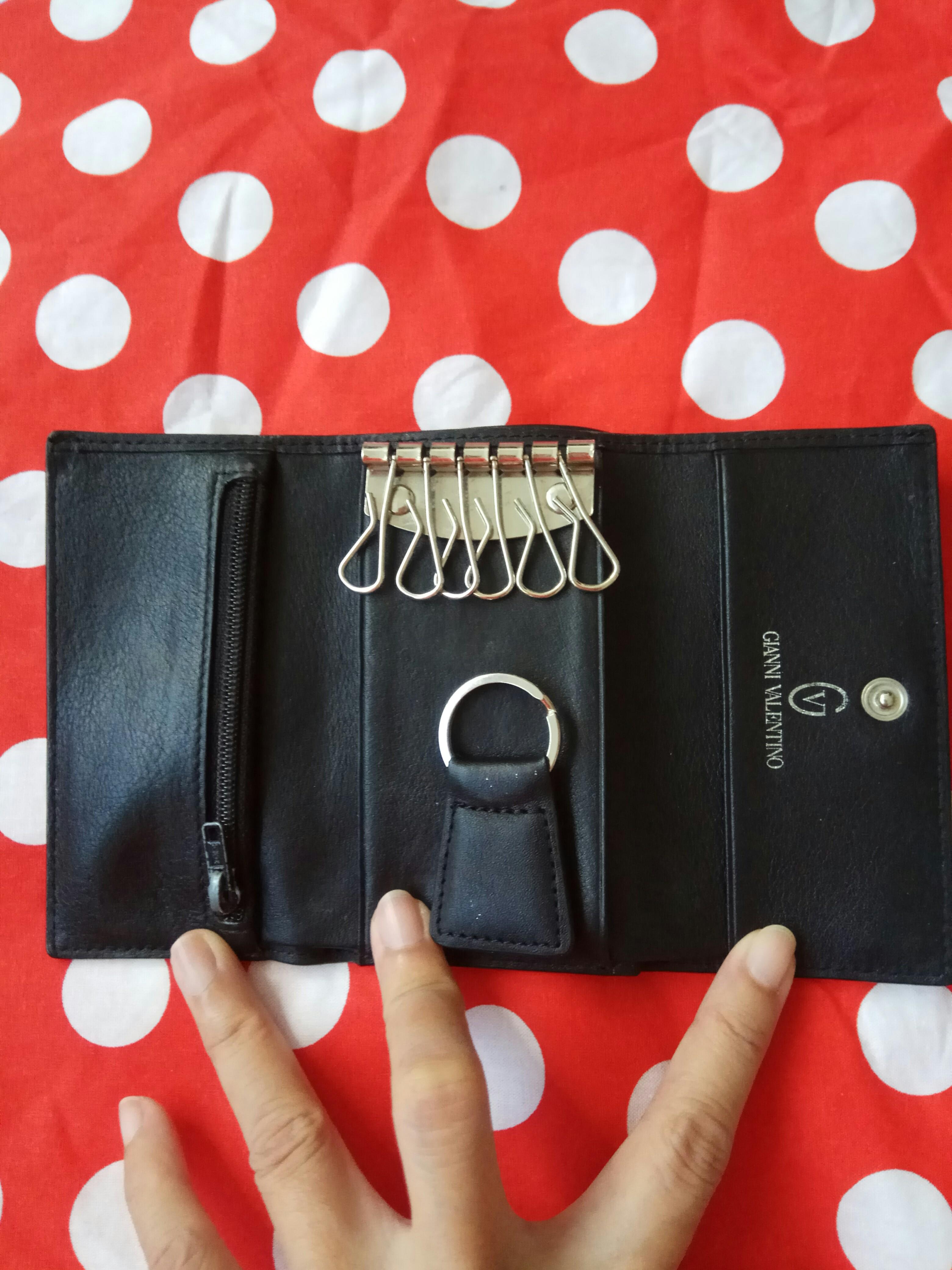 Gianni Valentino key holder wallet Men s Fashion Watches
