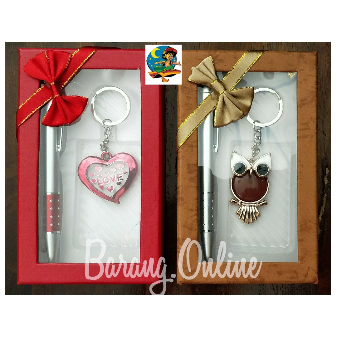 Chain gift box best sale