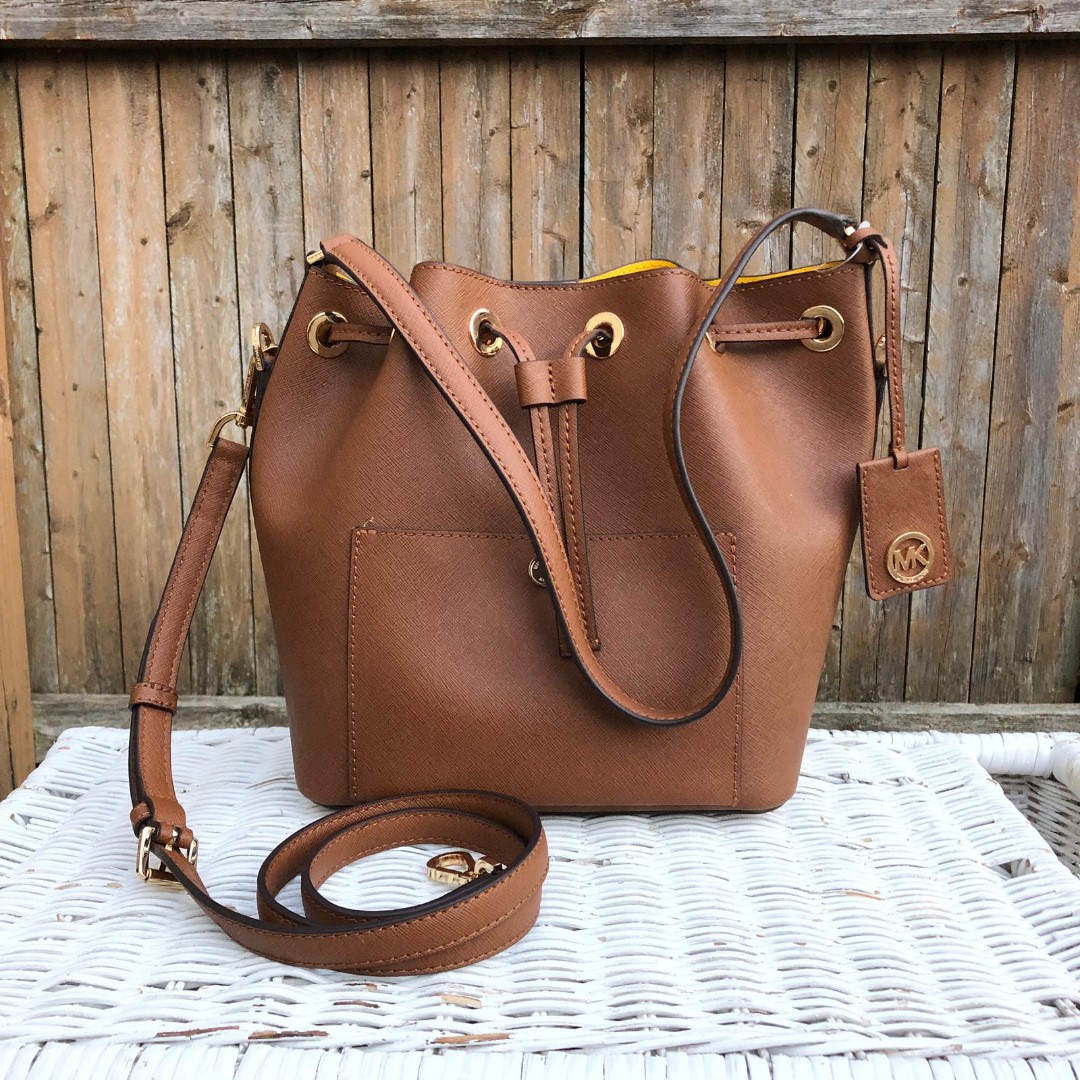 Mk greenwich medium bucket bag online