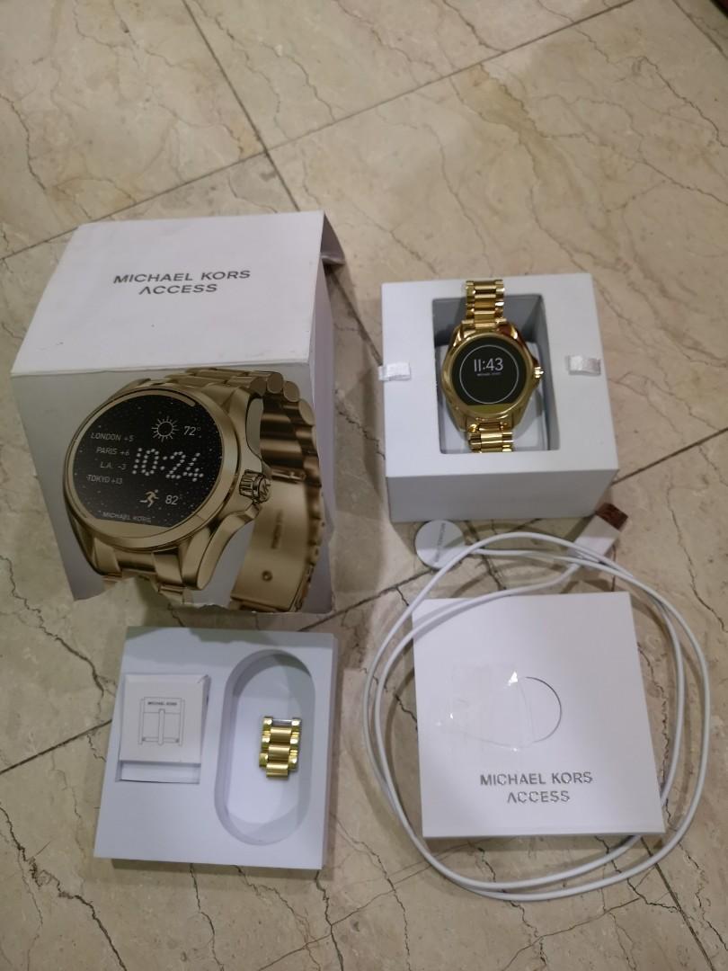 micheal kors mkt5001 gold good condition Luxury Watches on Carousell