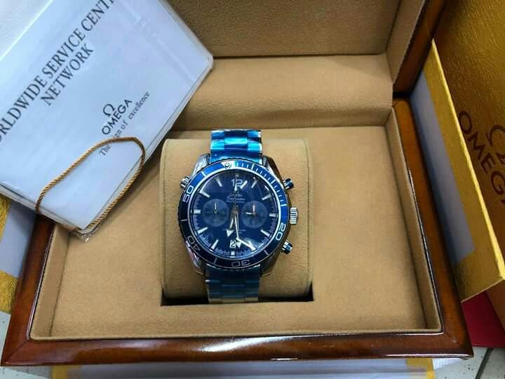 ⌚OMEGA-WATCH🔰 (Category: Luxury Watches) located in Caloocan City. Submitted by mms_bestshop (Listing ID 214140455, Image 3). Description: 🔥AS NEW ⌚OMEGA WATCH 🔰 -Inclusion👇 Tag,manual,box and paperbag. ➿100% Authentic Quality ➿ Non tarnish 👉Pm.me for details.