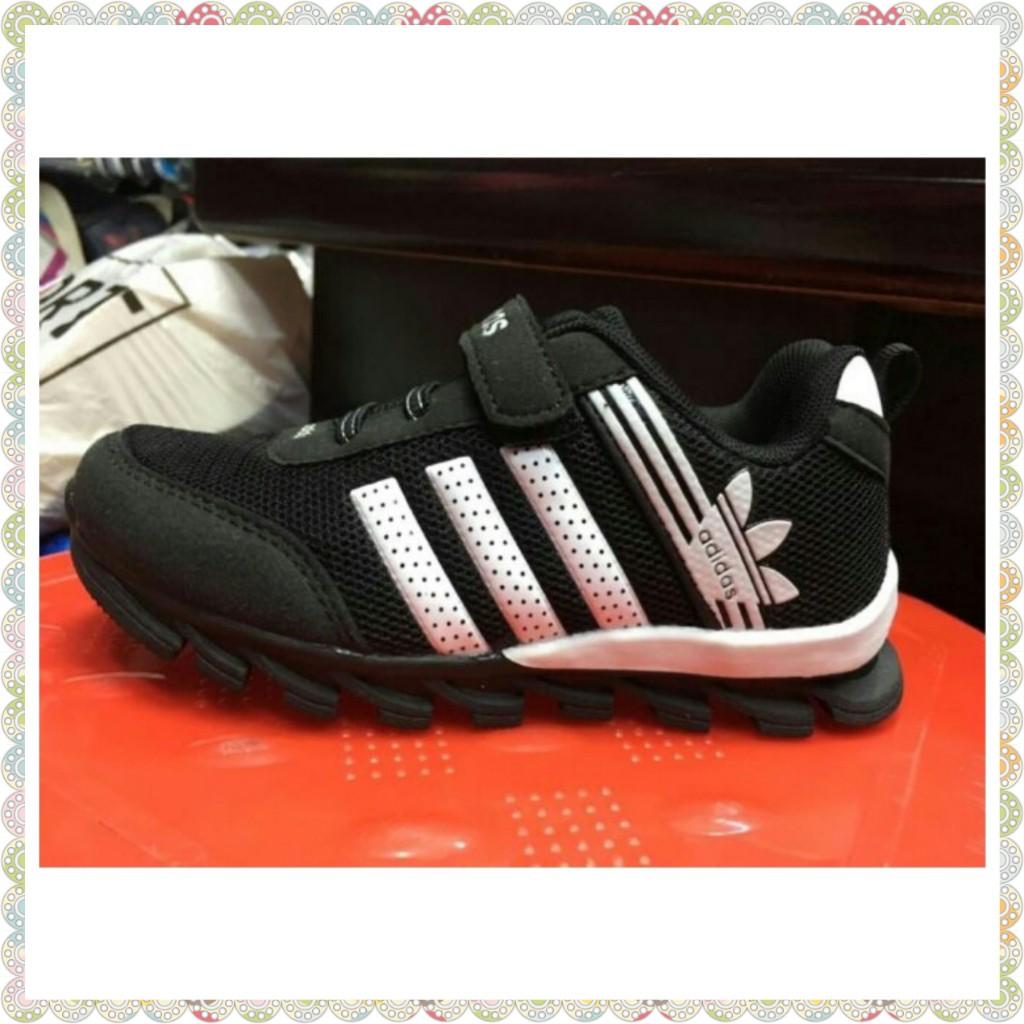 Sepatu Anak Hitam Sekolah Adidas Ori Import Original Murah Terbaru Fesyen Wanita Sepatu Di Carousell Mau tau caranya dapetin sepatu adidas original murah?? sepatu anak hitam sekolah adidas ori import original murah terbaru