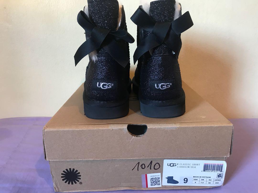 UGG (Category: Boots) located in Singapore. Submitted by madcrash (Listing ID 214189767, Image 5). Description: UGG brand new never been worn before open to nego retail price $$350 😉👌🏻.