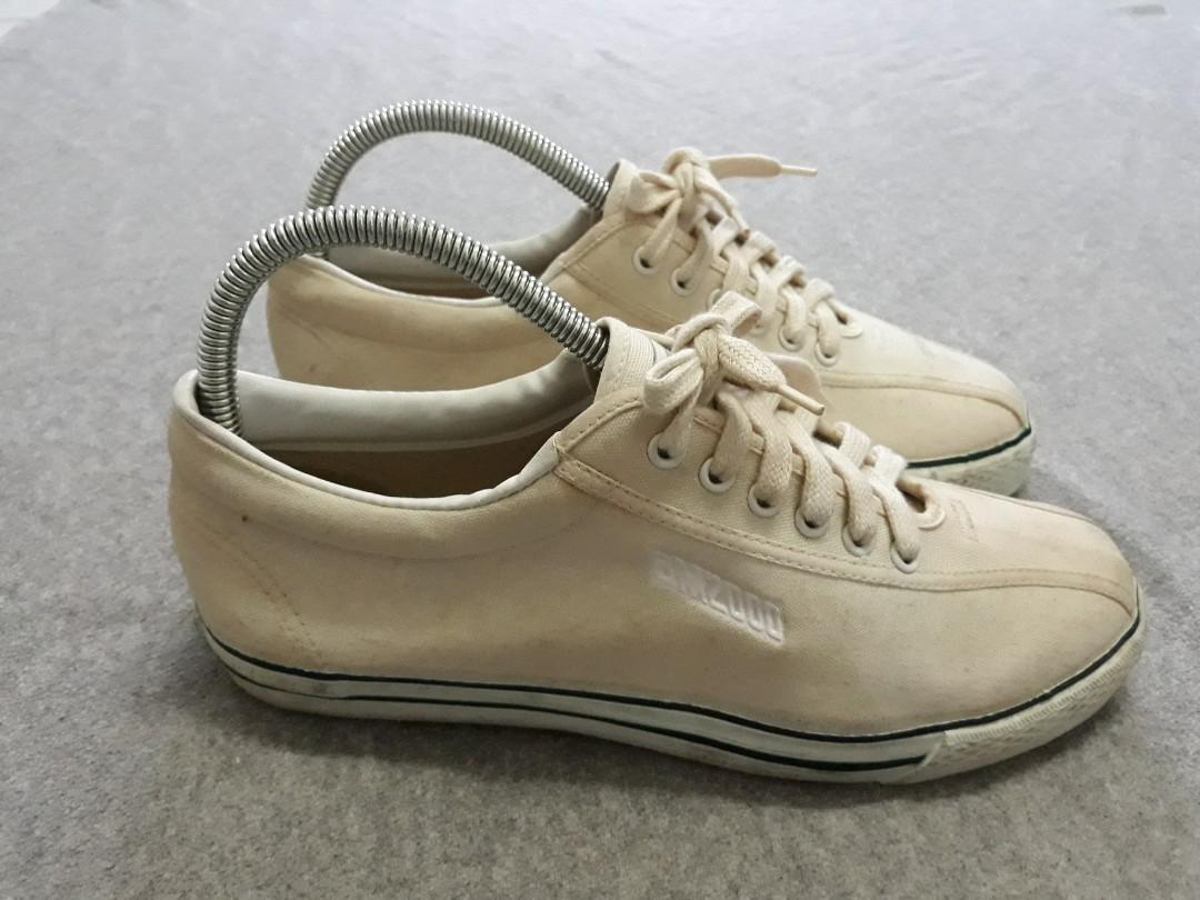 Vintage Bata BM2000, Men's Fashion, Footwear, Sneakers on Carousell