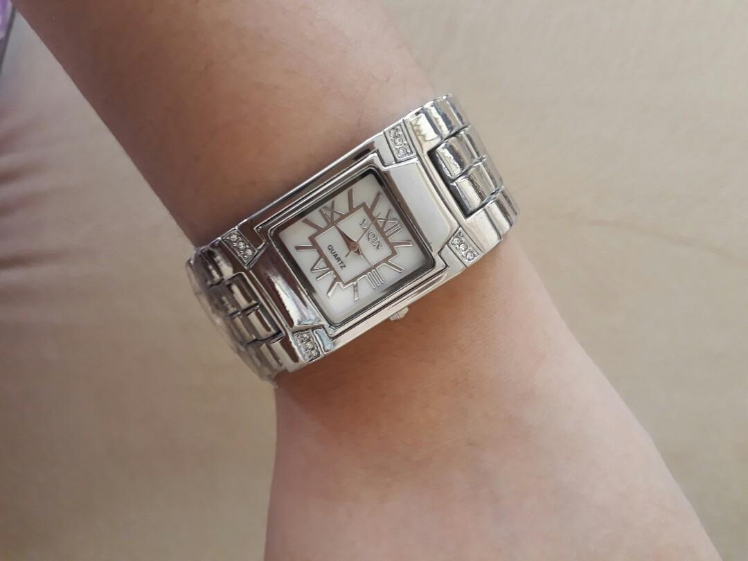 Yaqin watch outlet