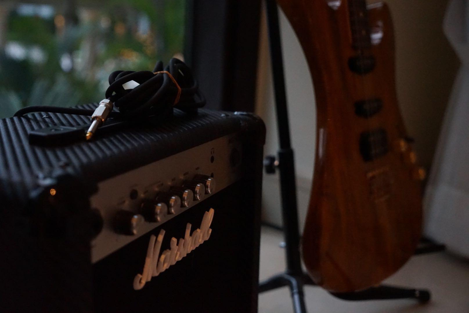 (Negotiable) Bachus Mango wood Electric Guitar + Marshall MG15CF