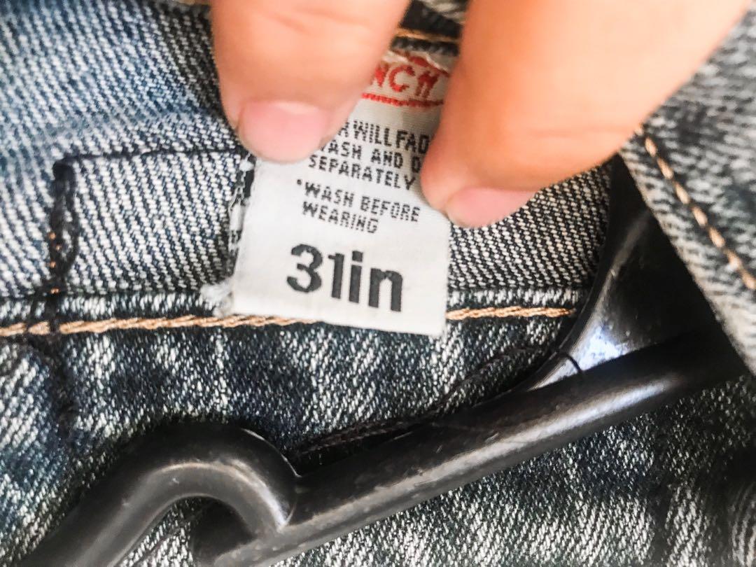 Bench OJ skinny jeans (Category: Jeans) located in Taguig. Submitted by fatefly (Listing ID 214372654, Image 3). Description: Size: 31in Bench OJ skinny jeans Meet-ups: Market-Market, BGC, SM Aura Shipping via Grab at the expense of buyer Deposits will be on BPI account.